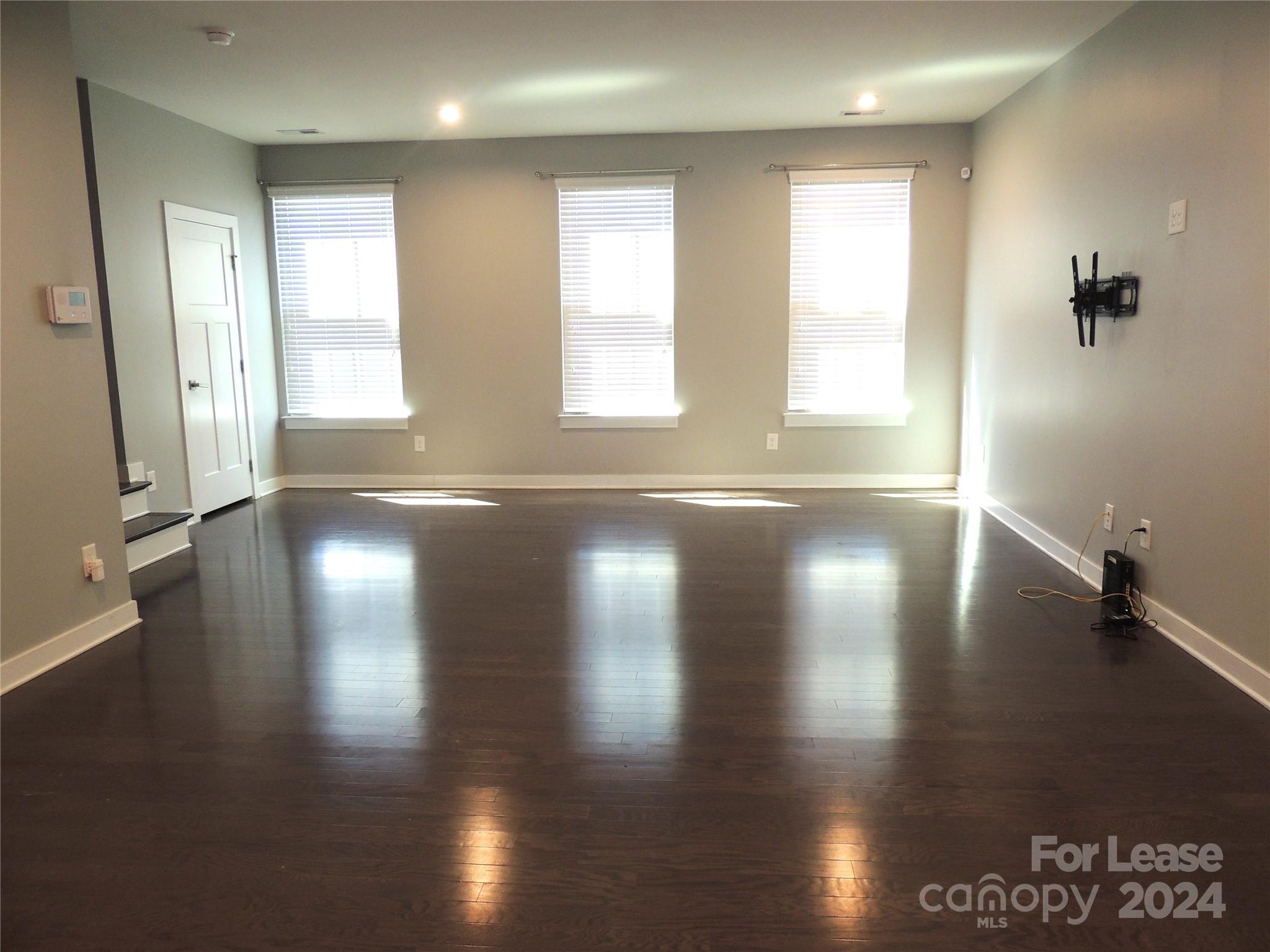 Oakhurst - Residential Lease