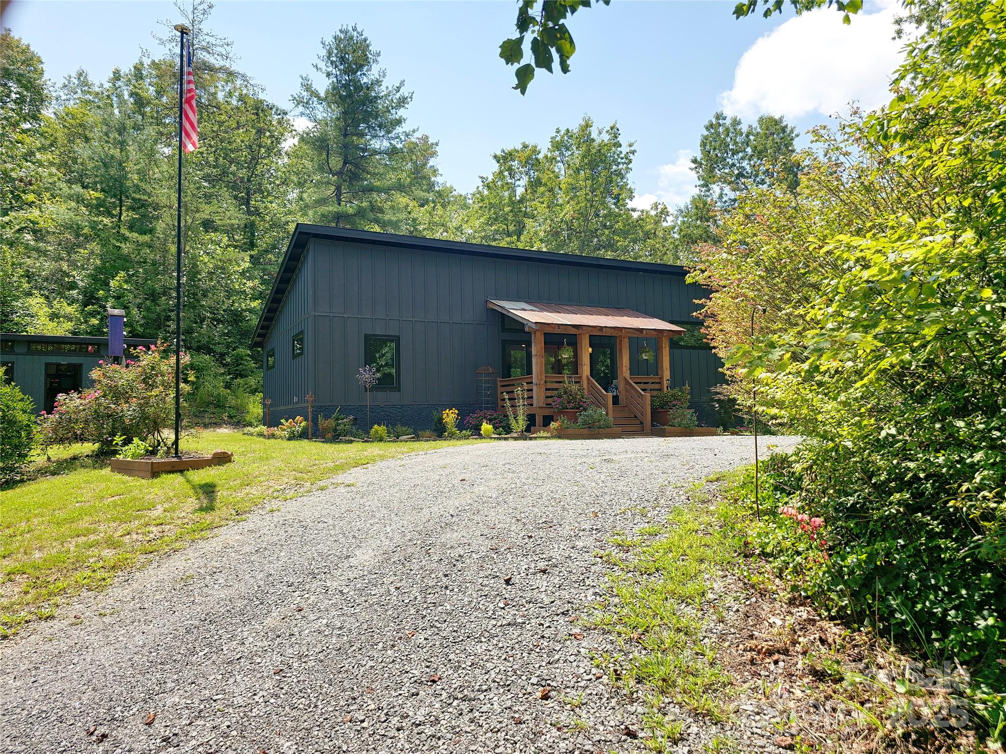 12 Bird Creek Estates Road