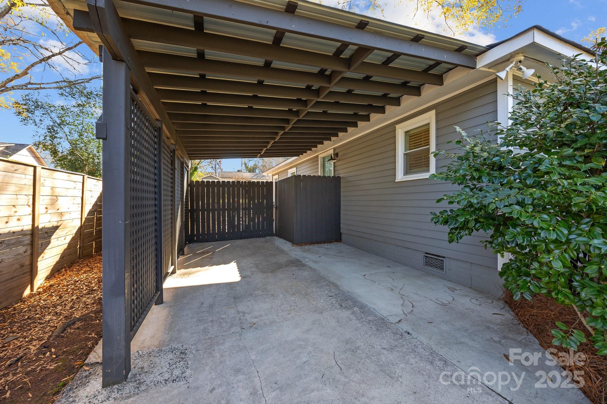 106 N Turner Avenue