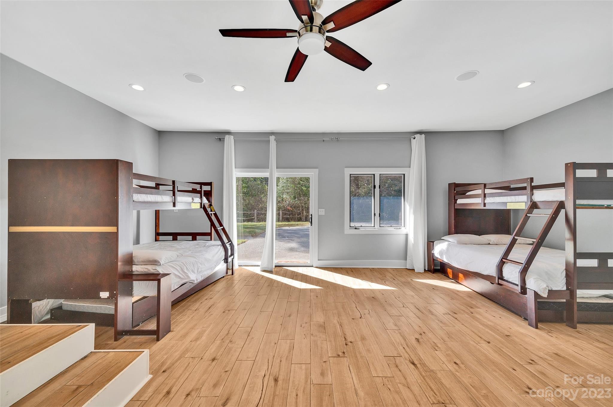 Lake Toxaway Estates - Residential