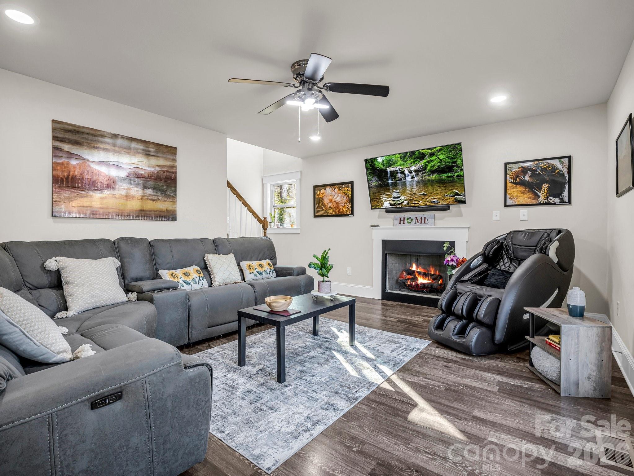 Rumbling Bald on Lake Lure - Residential