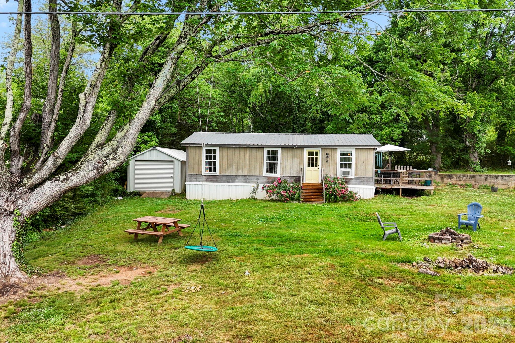 4 Mountain View Road
