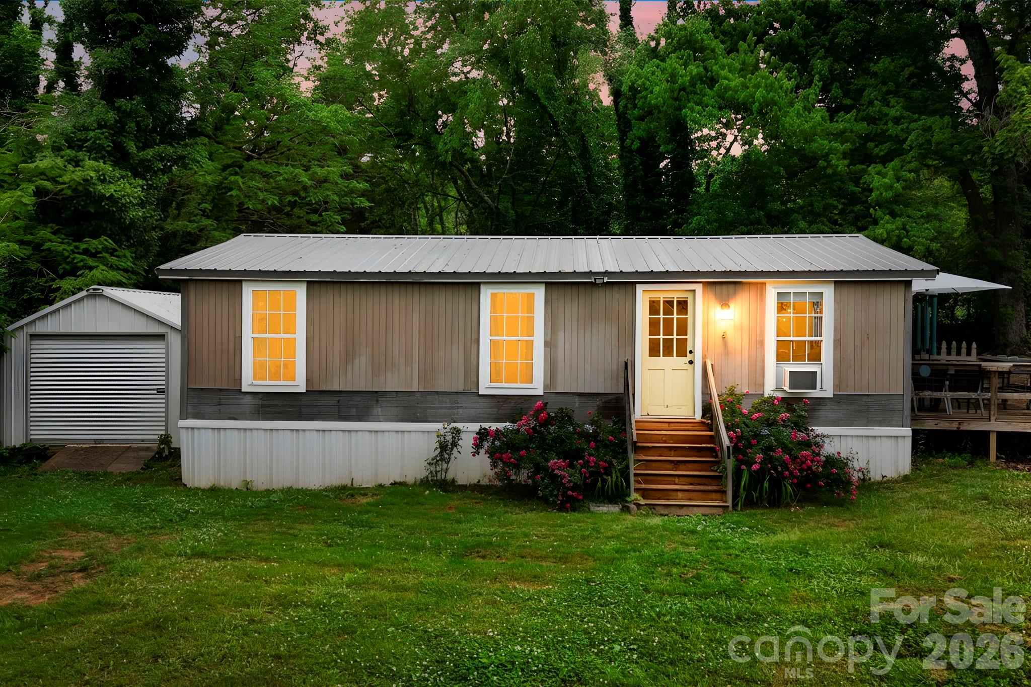 4 Mountain View Road