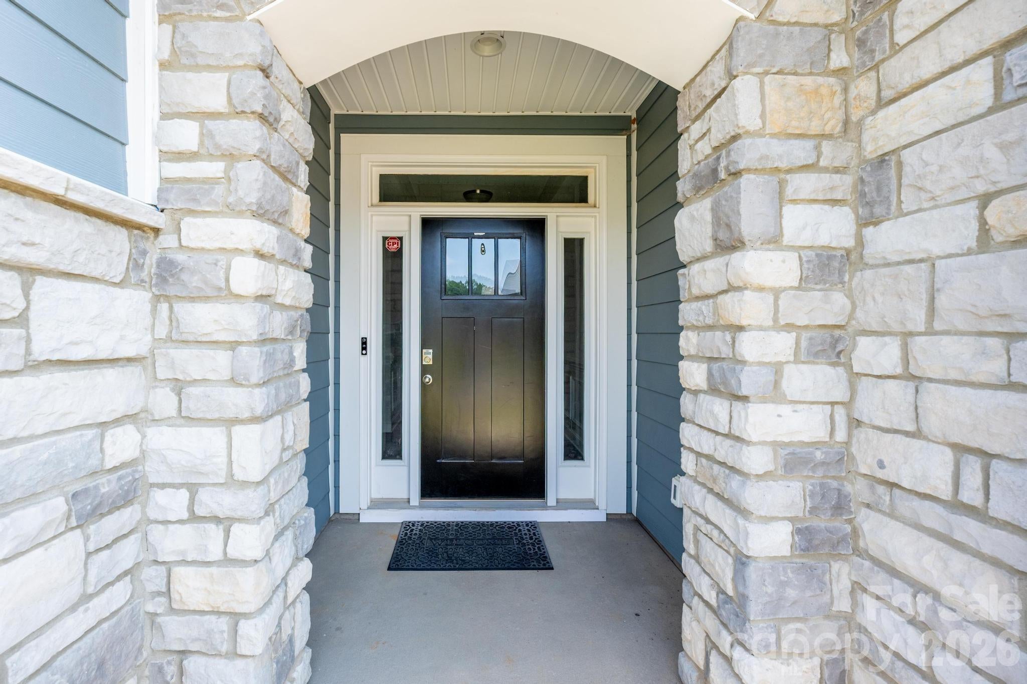 115 S Dunlavin Way