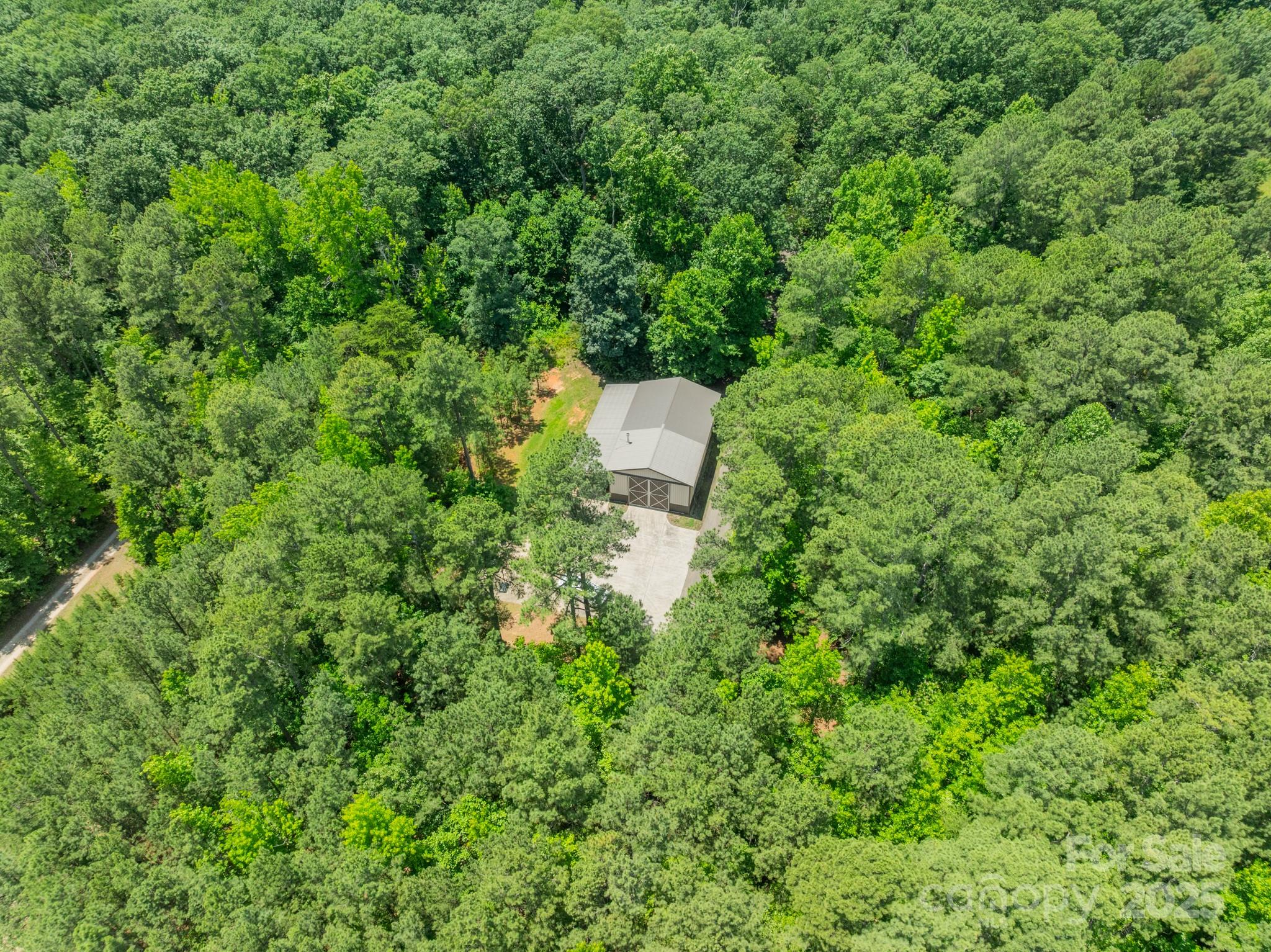 3587 Ridgetop Road