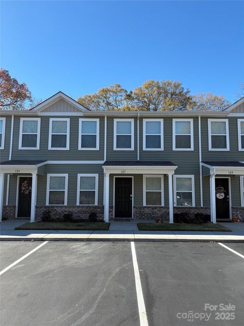 127 Villa Lane Lincolnton NC 28092