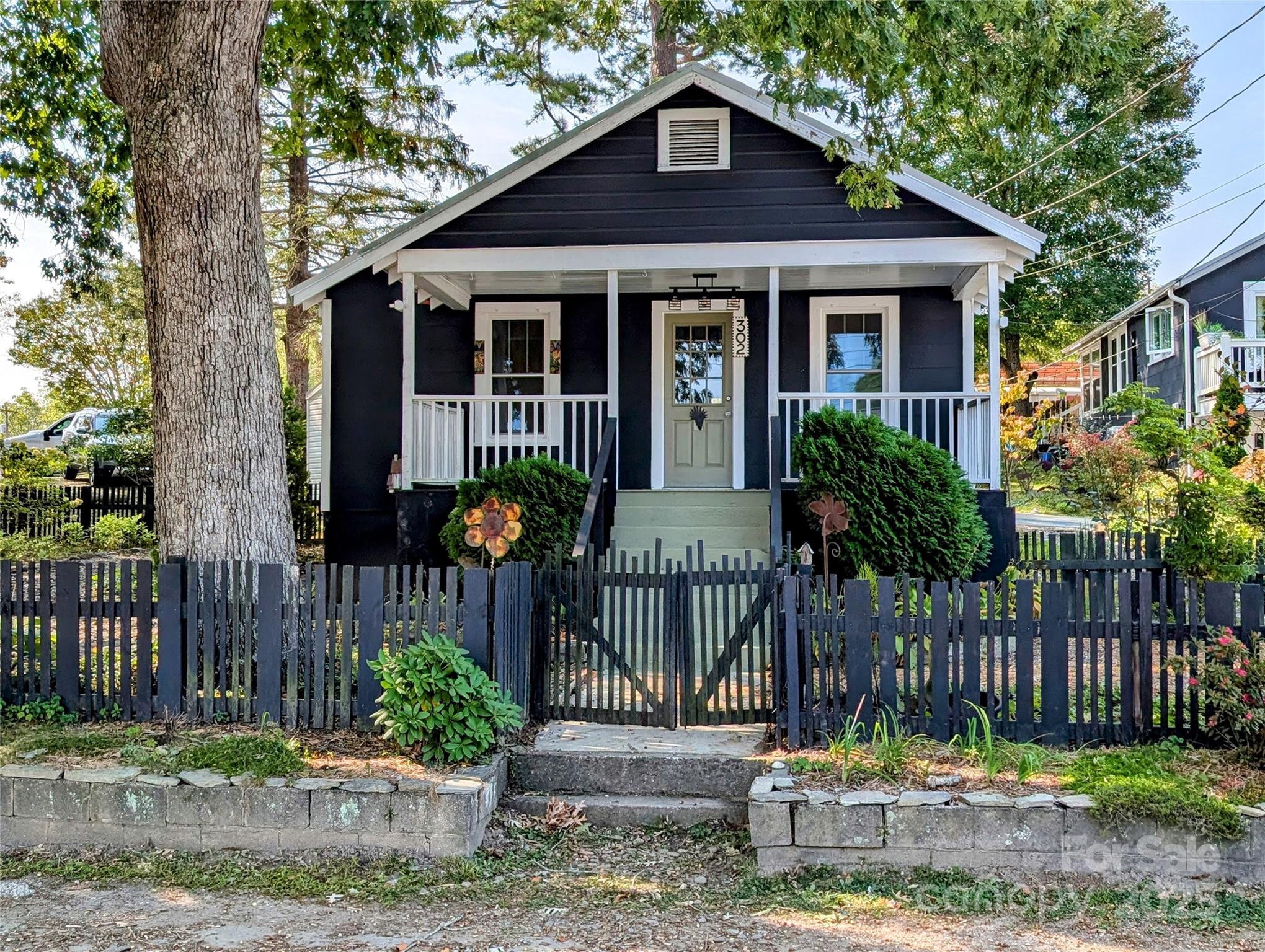 302 Davis Street