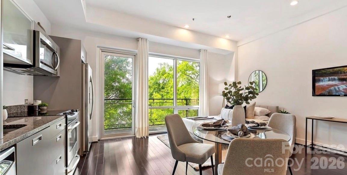 1133 Metropolitan Avenue 203