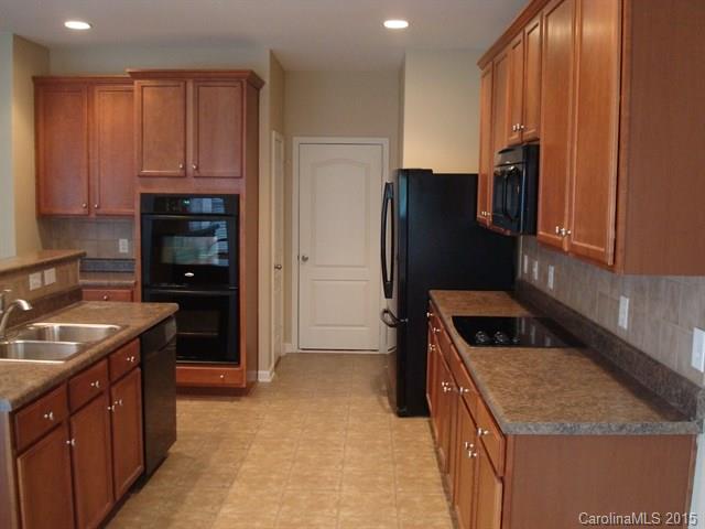 Hamilton Lakes - Residential Lease