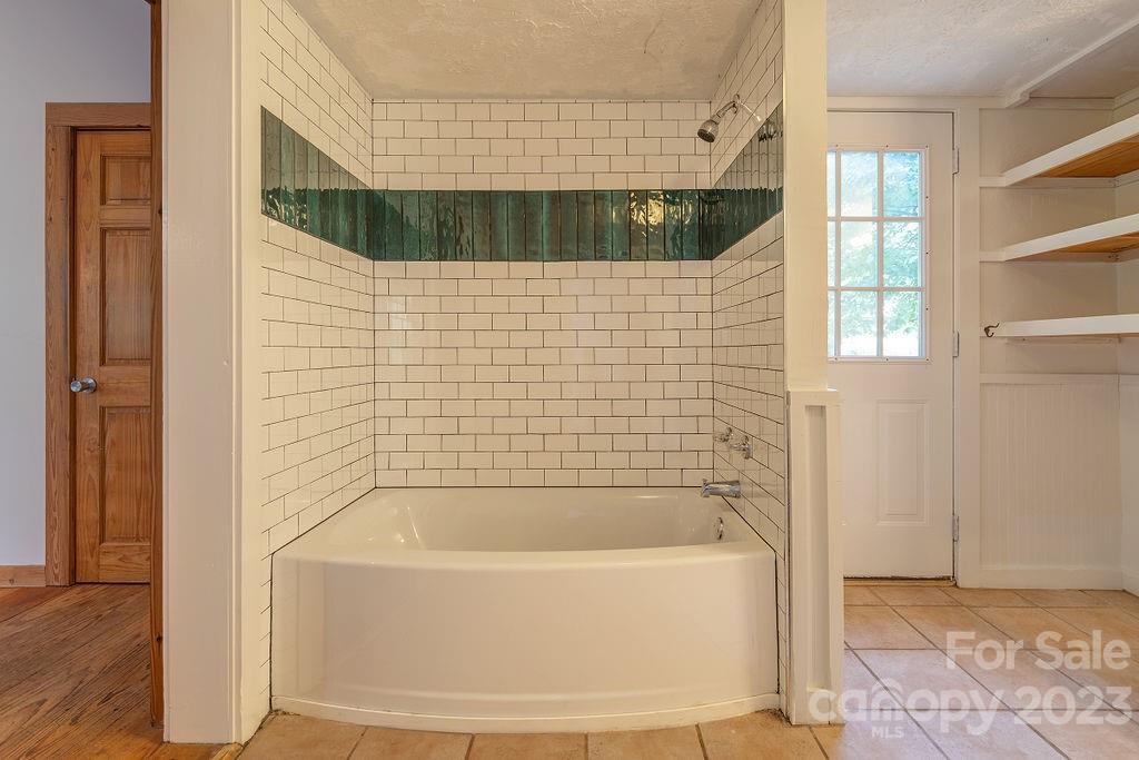 Broadview Acres - Residential