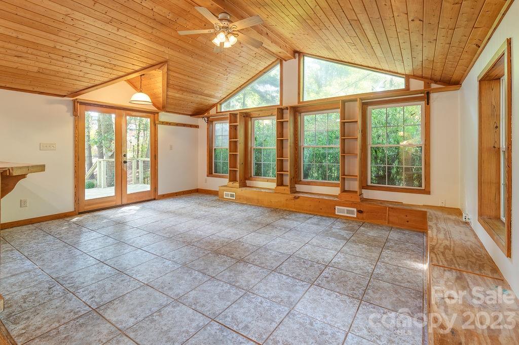 Broadview Acres - Residential