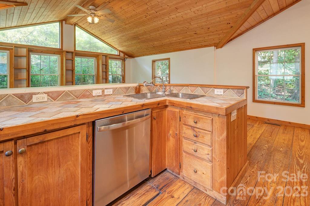 Broadview Acres - Residential