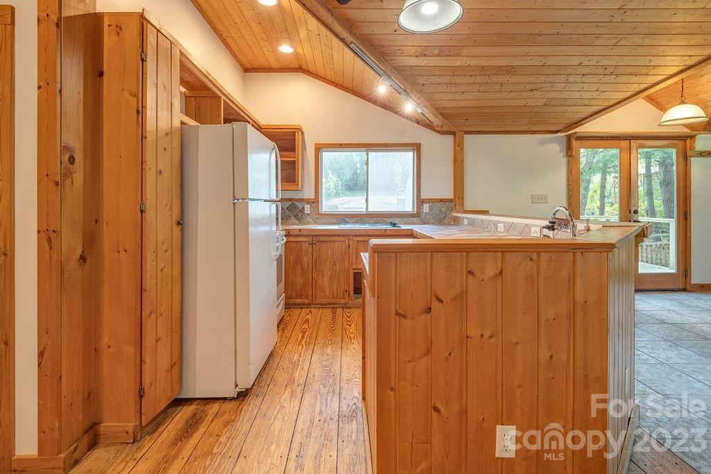 Broadview Acres - Residential