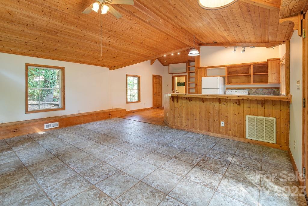 Broadview Acres - Residential