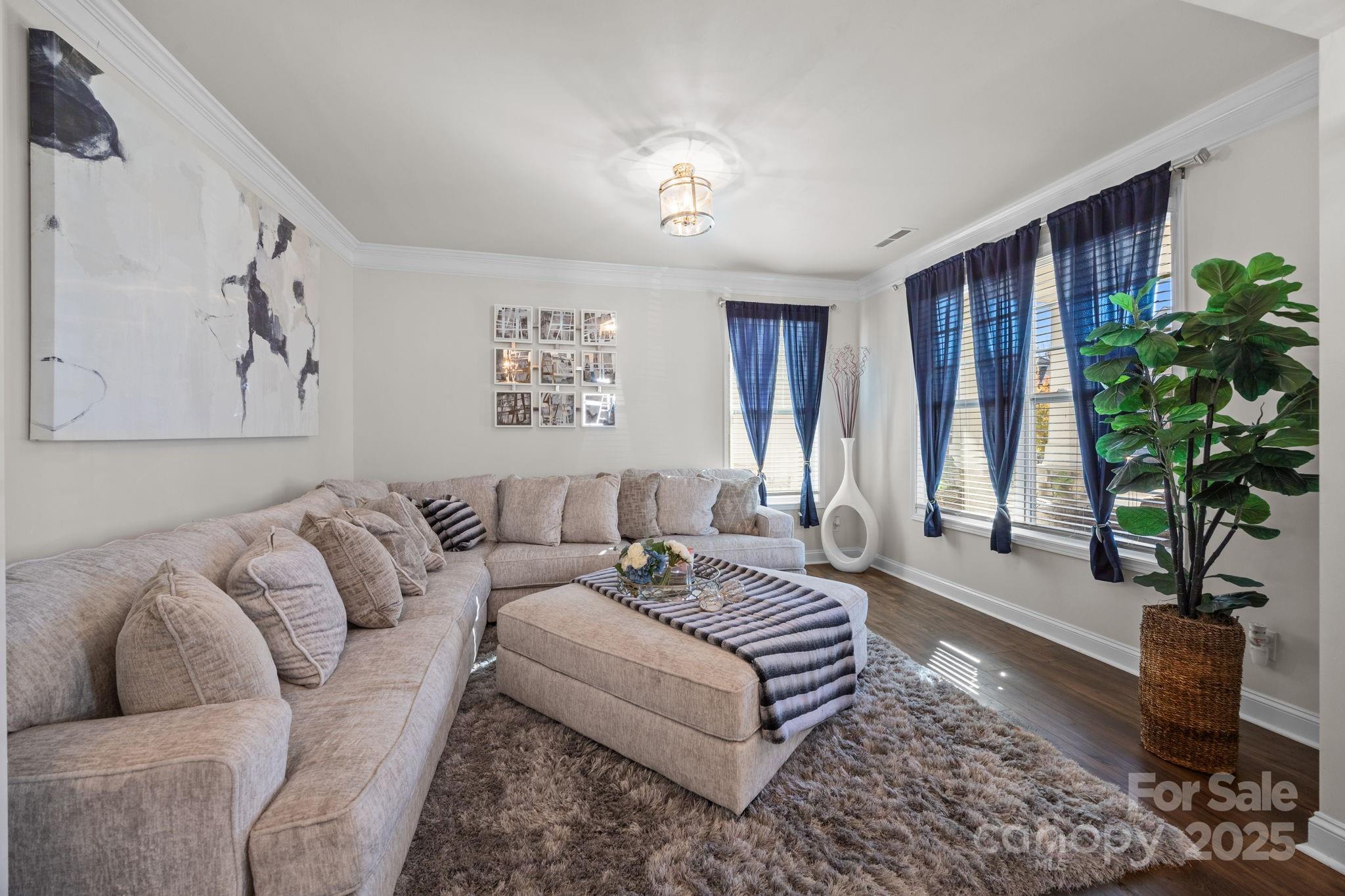 2045 Saddlebred Drive