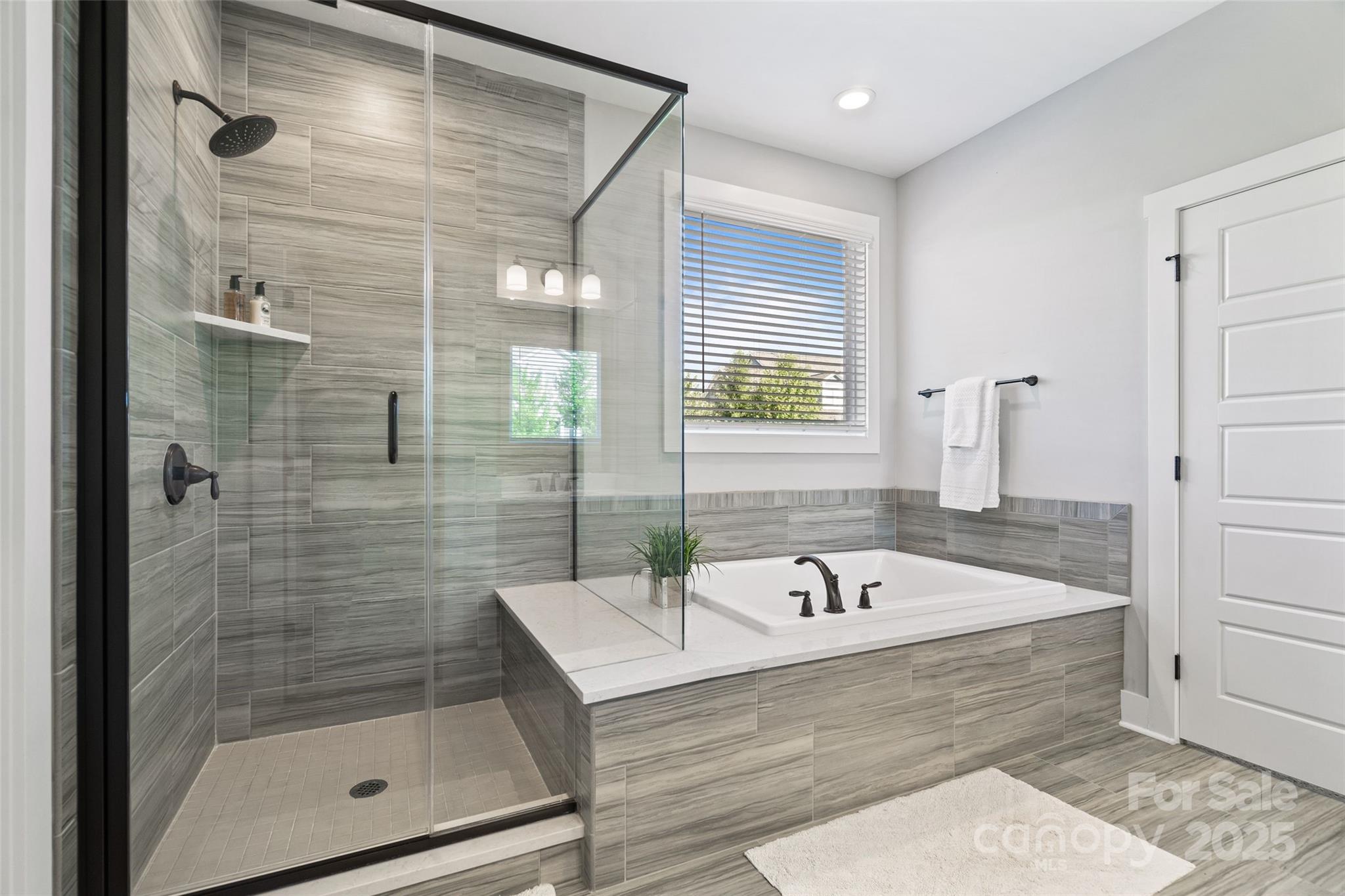 Paddlers Cove - Residential