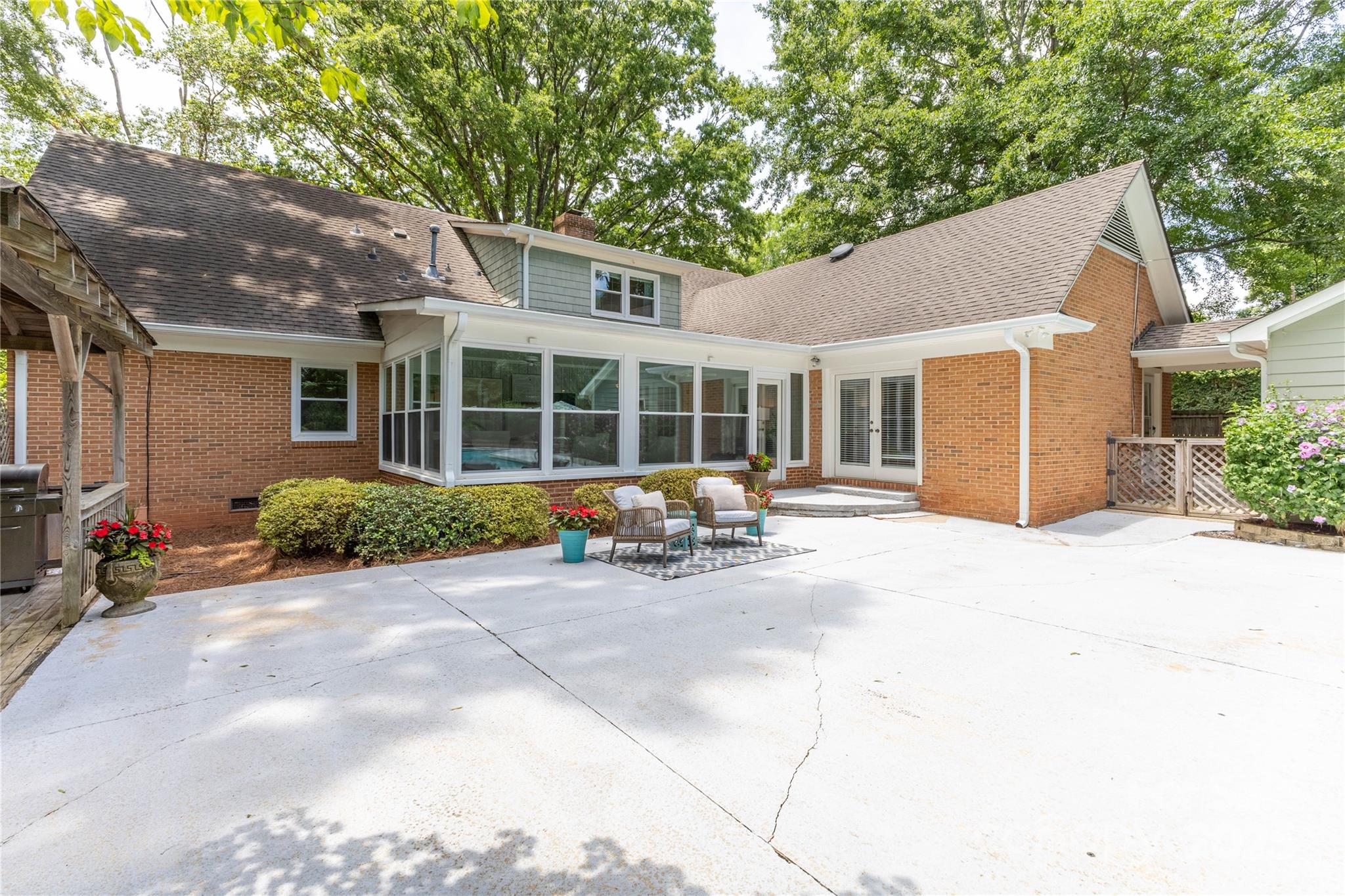 Lansdowne - Residential