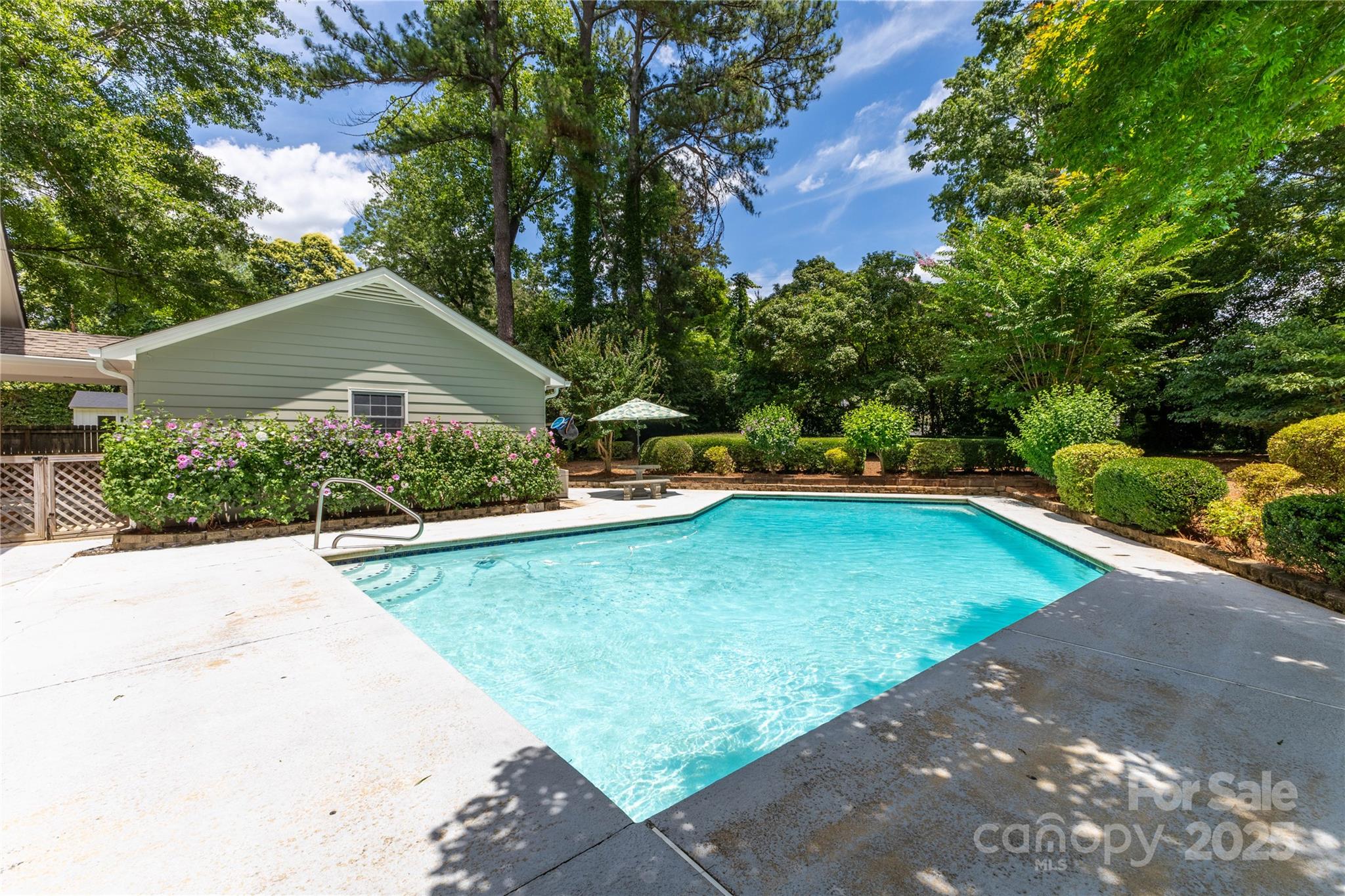 Lansdowne - Residential