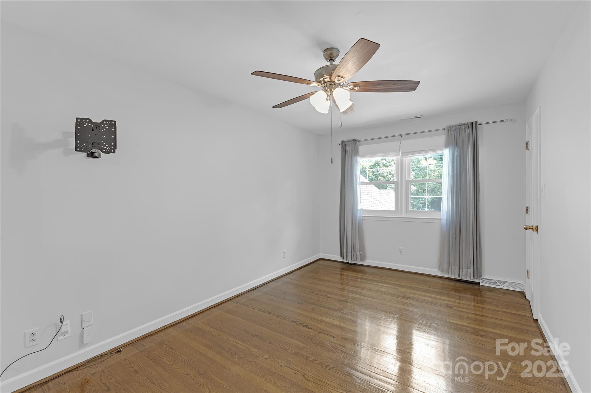 Lansdowne - Residential