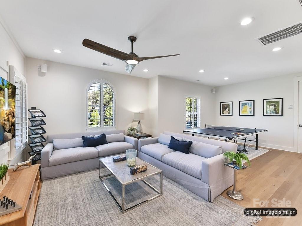 The Palisades - Residential