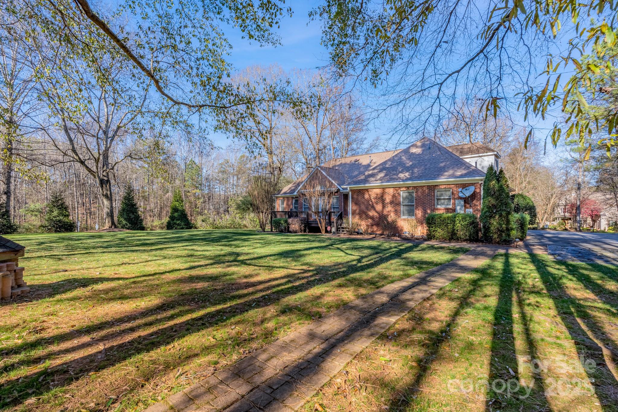 Vanderlakes - Residential