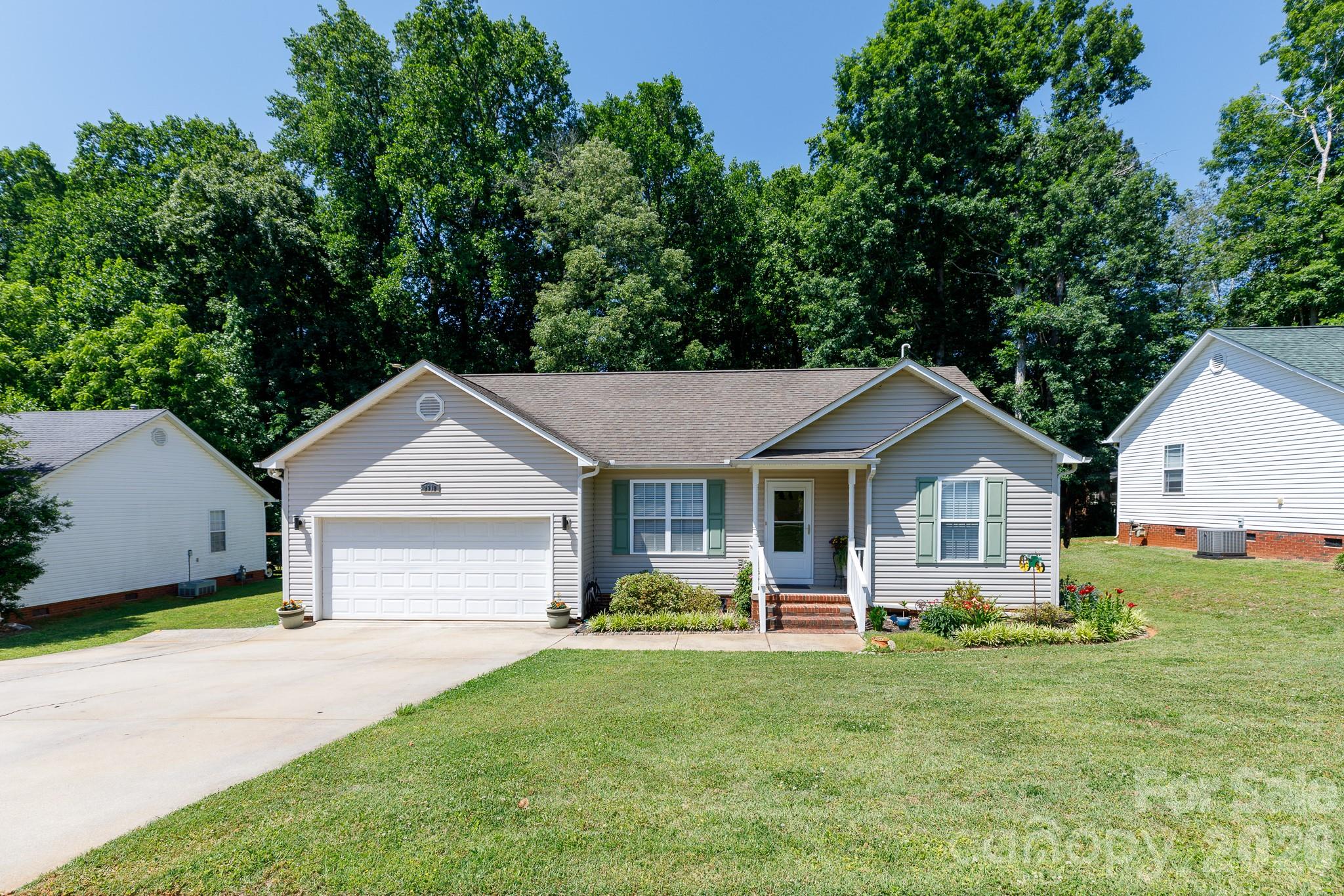 2312 Nuthatch Drive