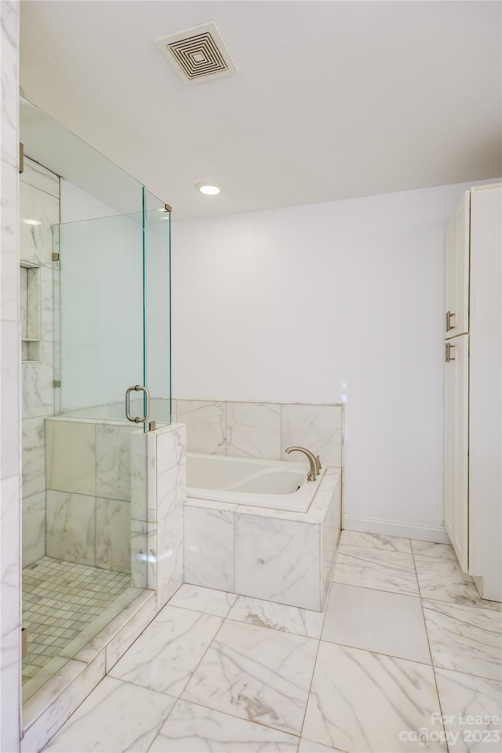 Shamrock - Residential Lease