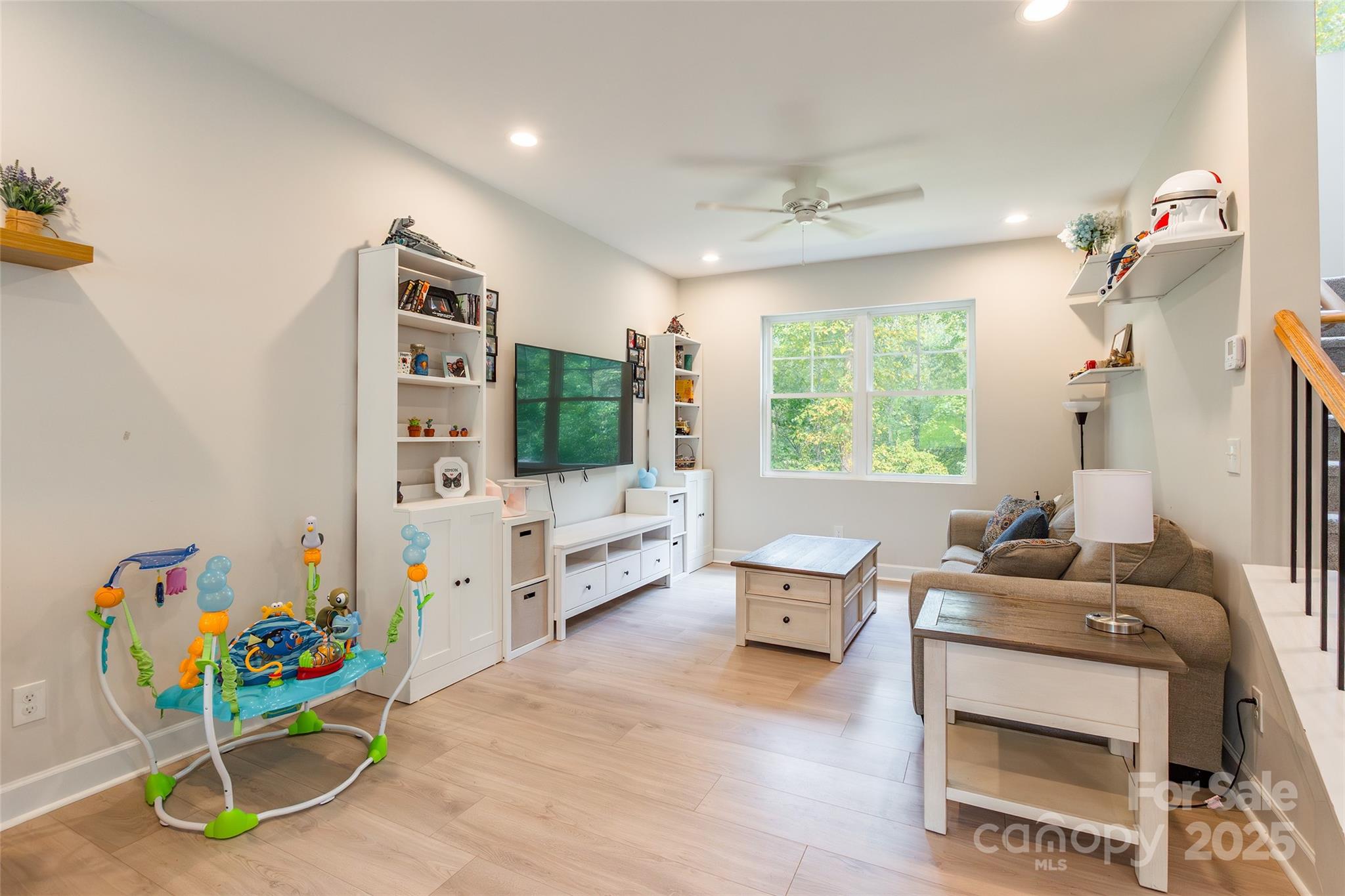 Summer Ridge - Residential