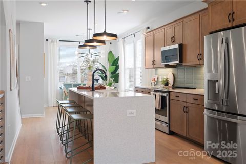 5604 Kingspan Drive Charlotte NC 28217