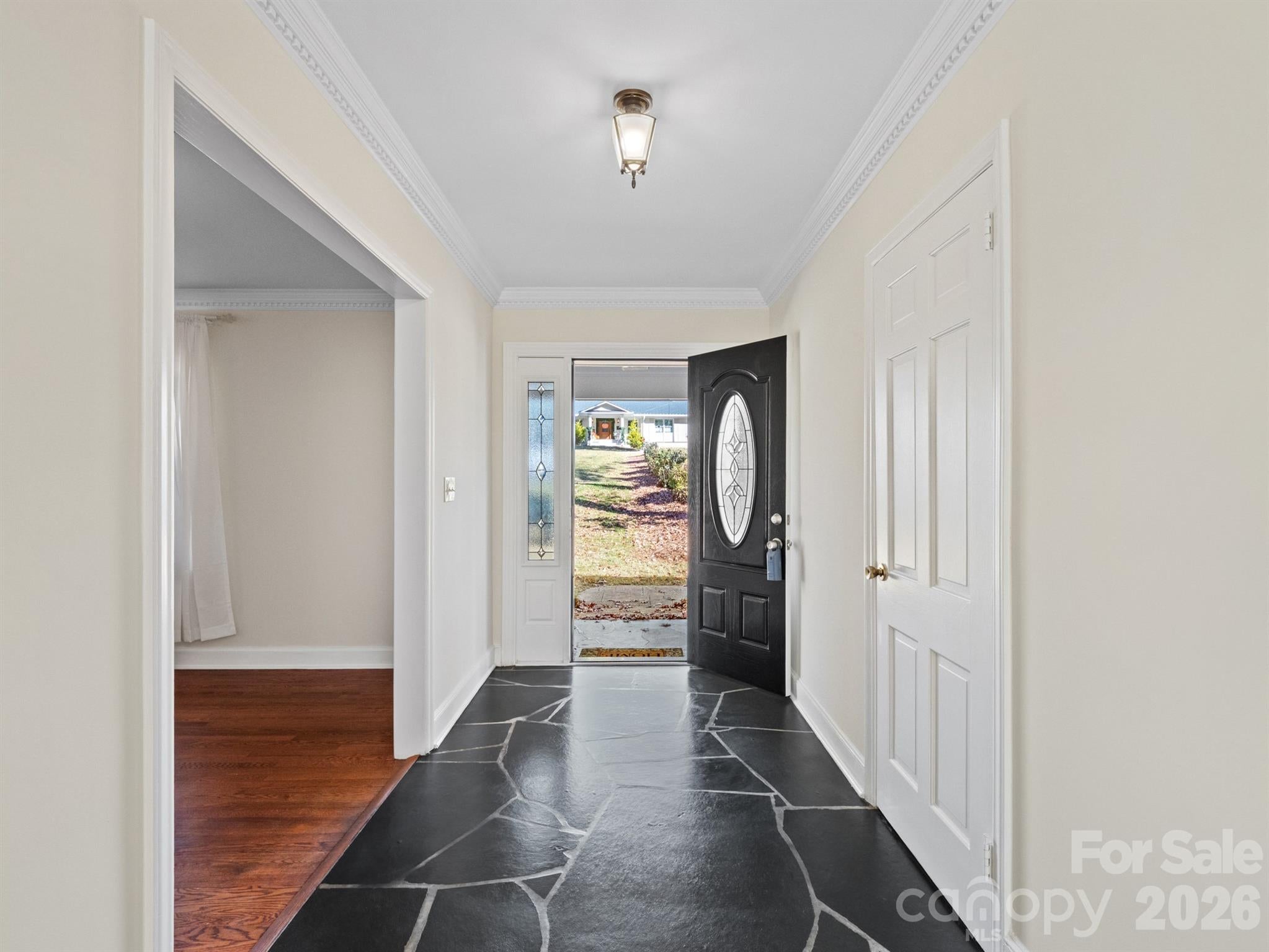 2111 Sagamore Road