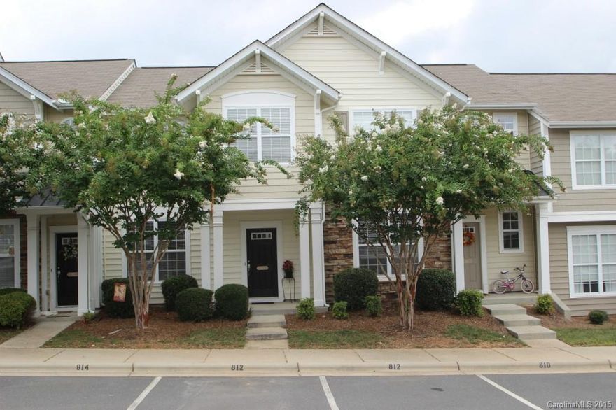Previous buyer not relocating, back on the market! Beautiful Townhome located in highly desirable Fieldstone!  Move in READY!! Updated laminate wood flooring on main.  Gorgeous open floorplan.  One owner townhome that has been meticulously taken care of. New roof in 2012. Award winning Fort Mill Schools. Just minutes to I-77! Enjoy the carefree lifestyle of owning this simply gorgeous townhome.