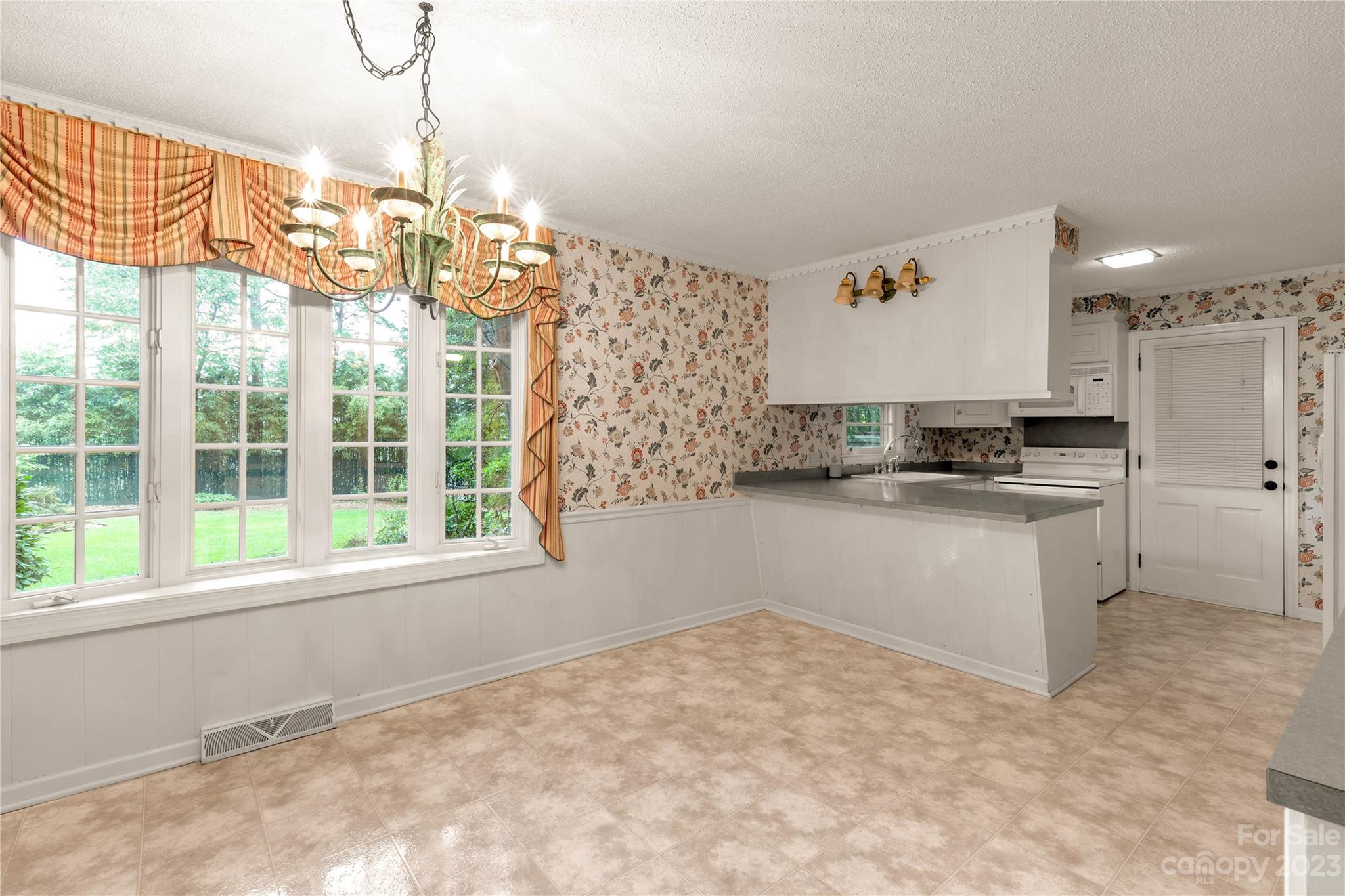 Forest Hills - Residential