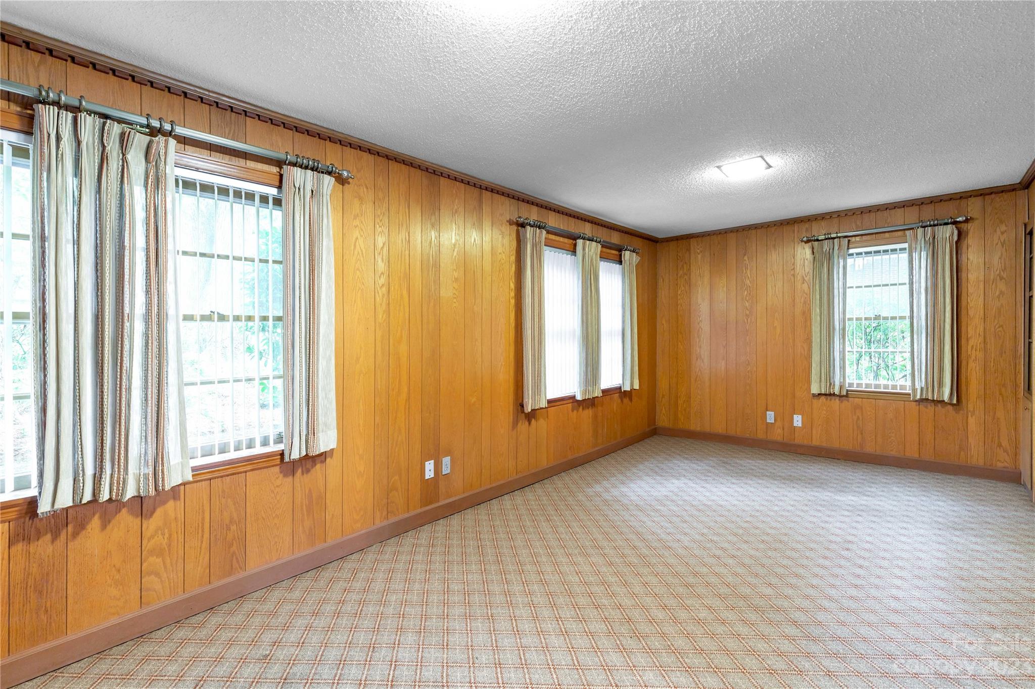 Forest Hills - Residential