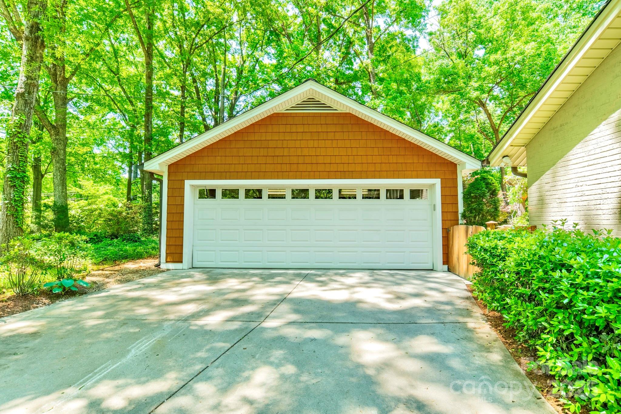 Sherwood Forest - Residential
