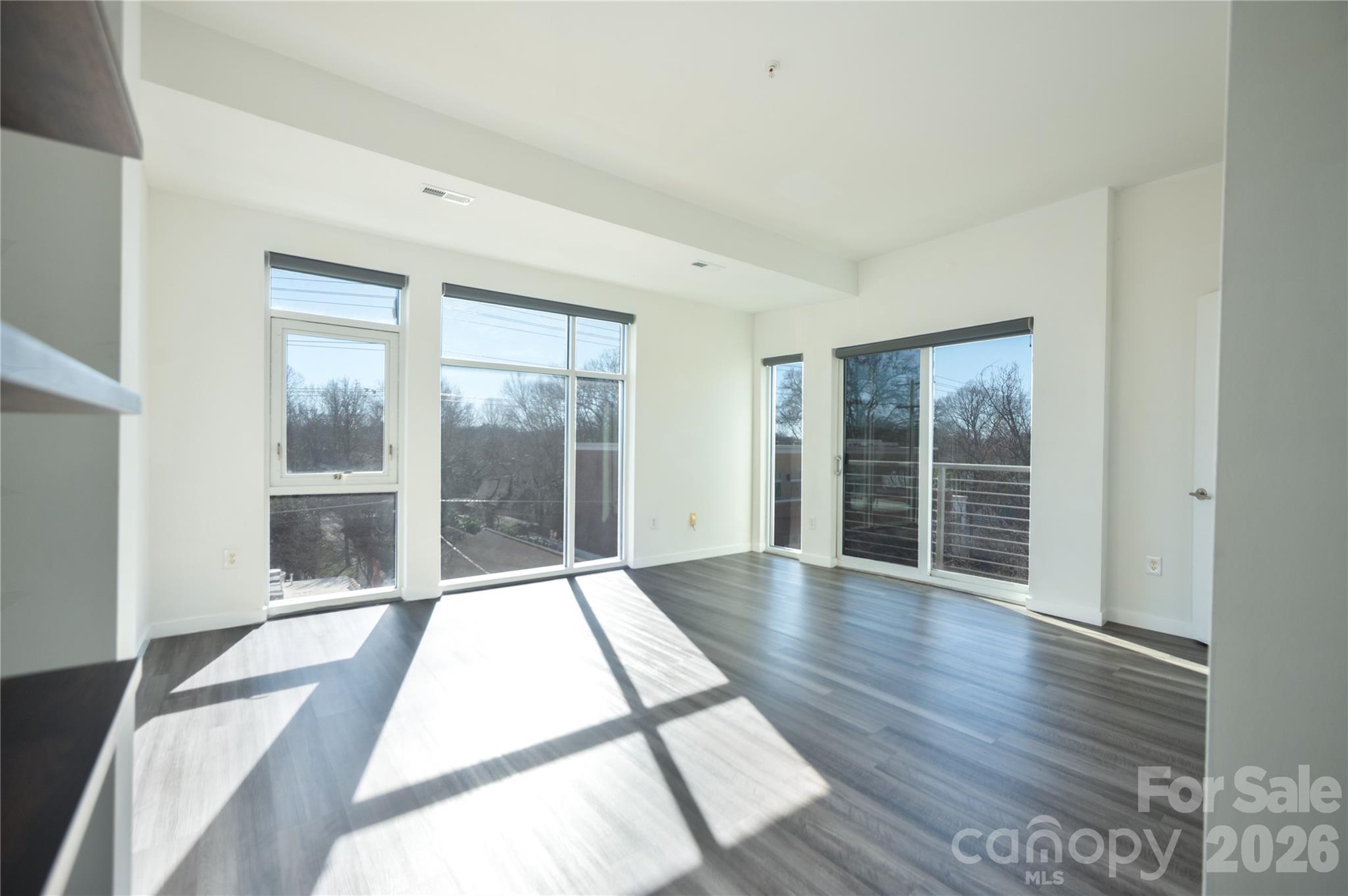 3123 N Davidson Street N 313