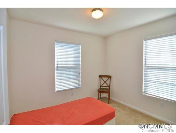 Oakcrest Village - Residential