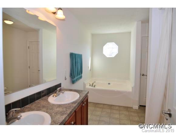 Oakcrest Village - Residential