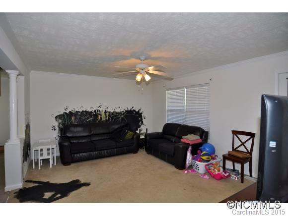 Oakcrest Village - Residential