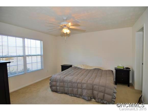 Oakcrest Village - Residential