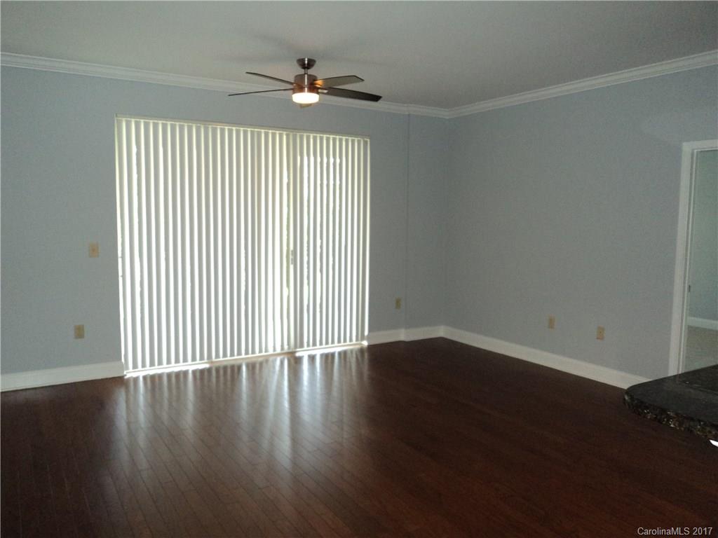 Fifth and Poplar - Residential Lease
