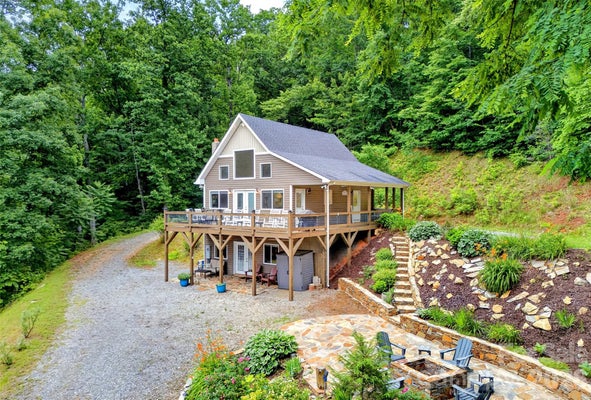 696 HICKORY NUT HOLW, OLD FORT, NC 28762 - Image 71f5ed41dbbccb2ffd0616b5c7e0796f/2935412062