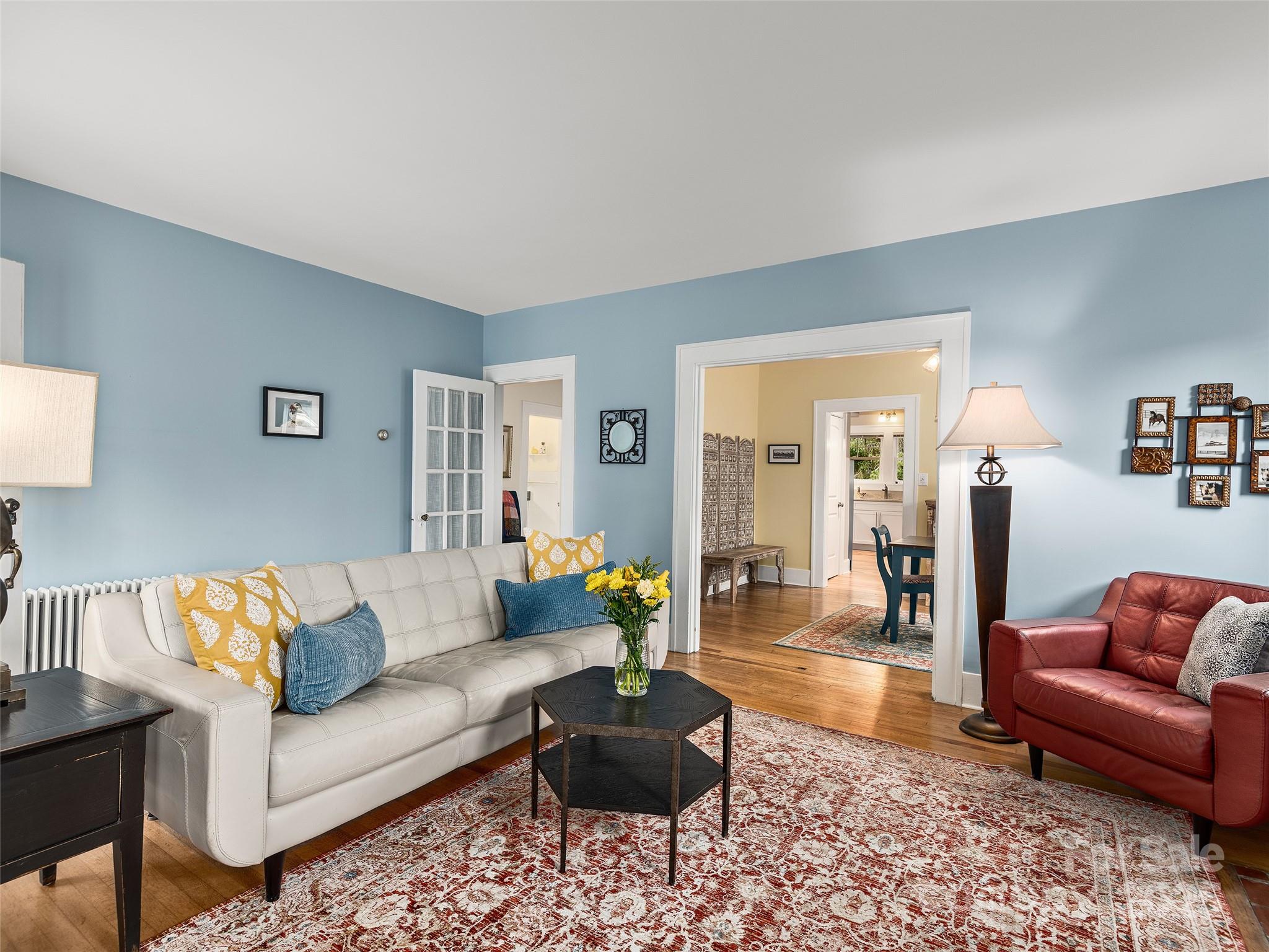 25 Mount Vernon Circle