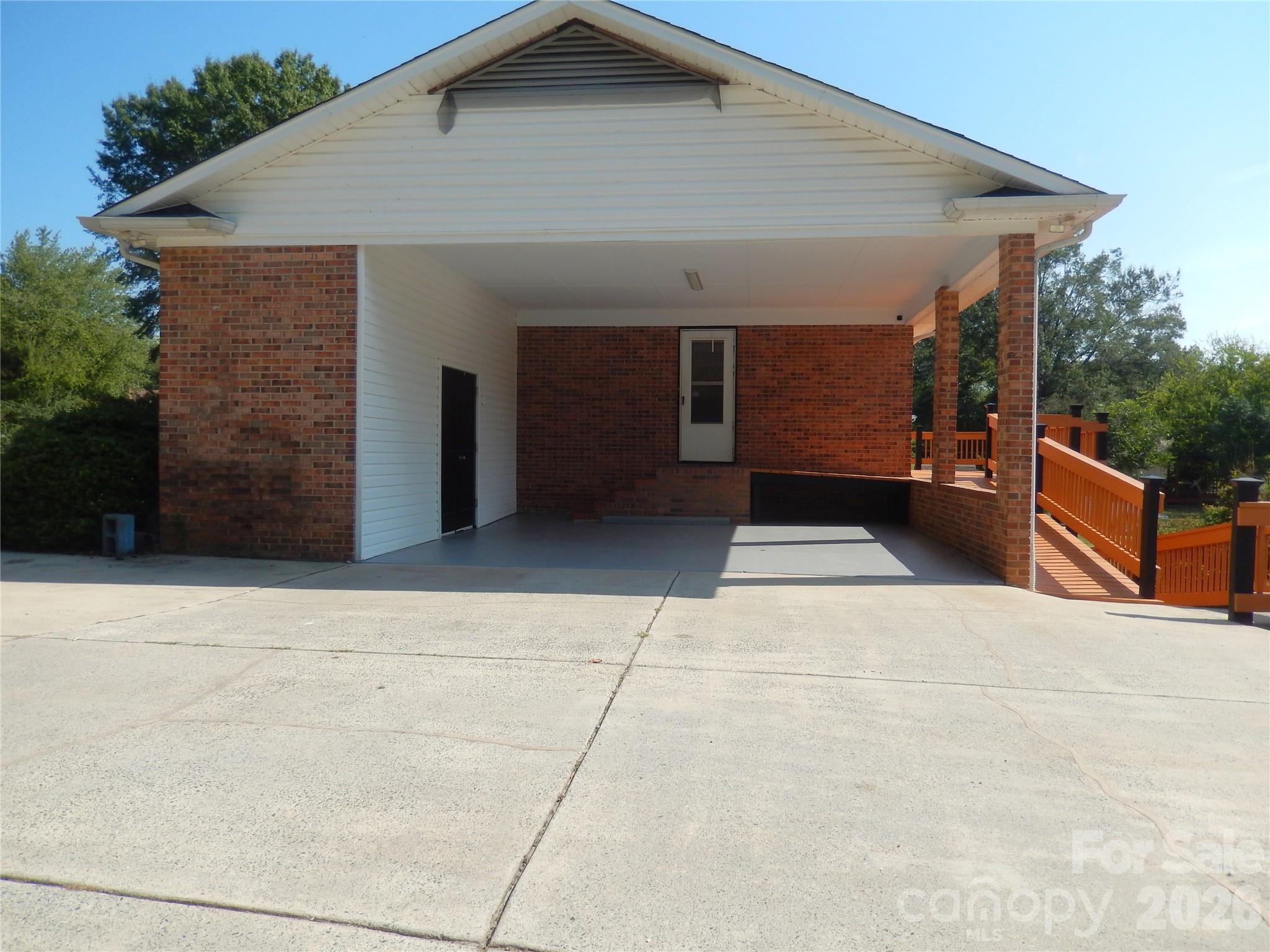 6700 Pine Lake Lane