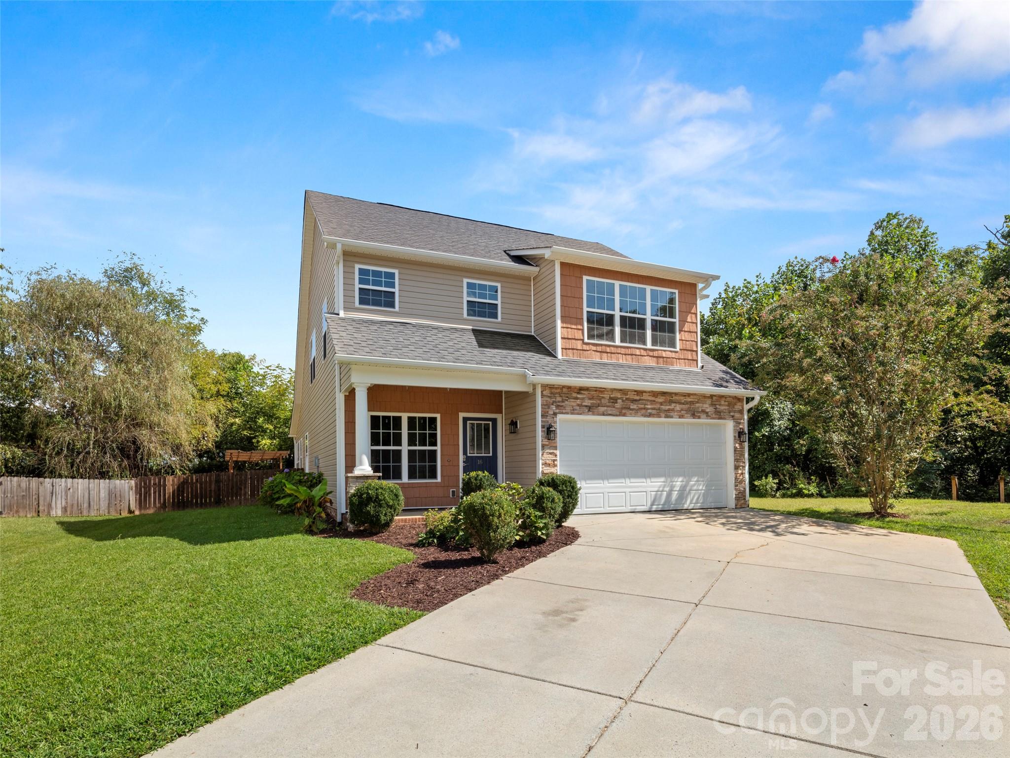 16 Stonebury Drive