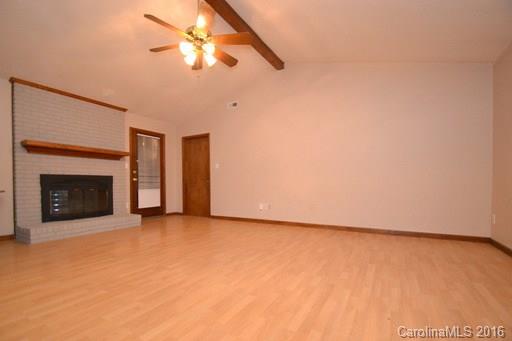 Morris Farms - Residential Lease