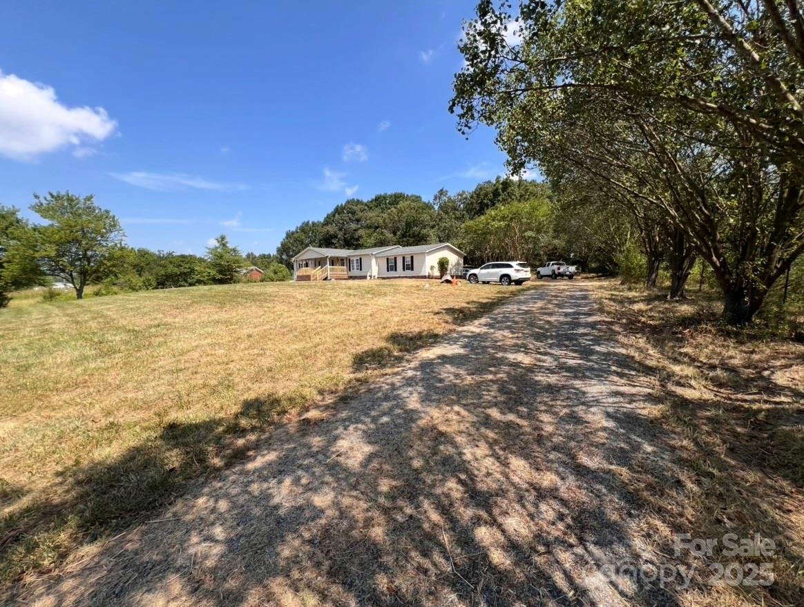 709 Bruce Thomas Road