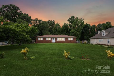 4623 DRIFTER Drive 30 Charlotte NC 28227