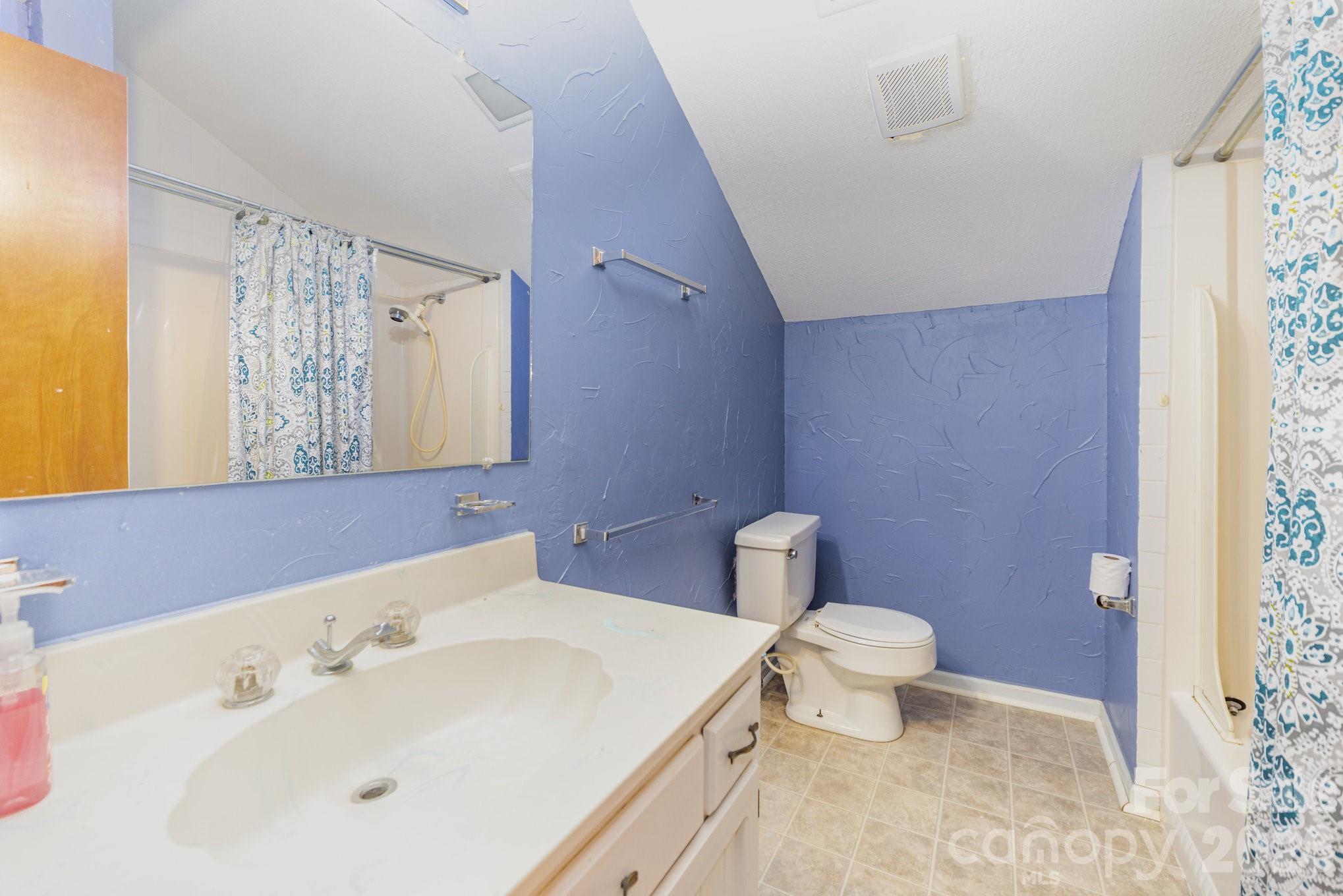 Landsdowne - Residential