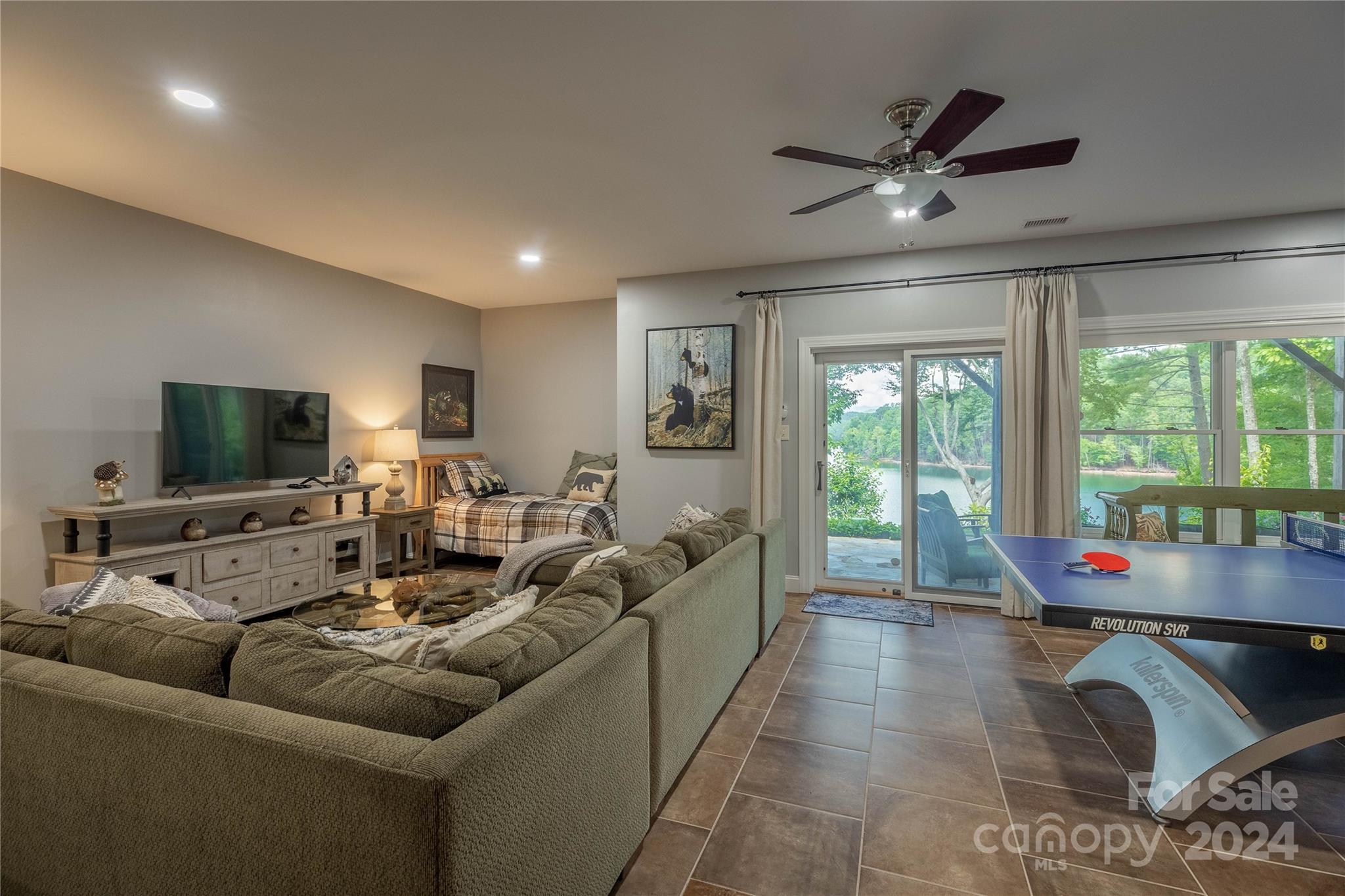 The Arbor at Lake James - Residential