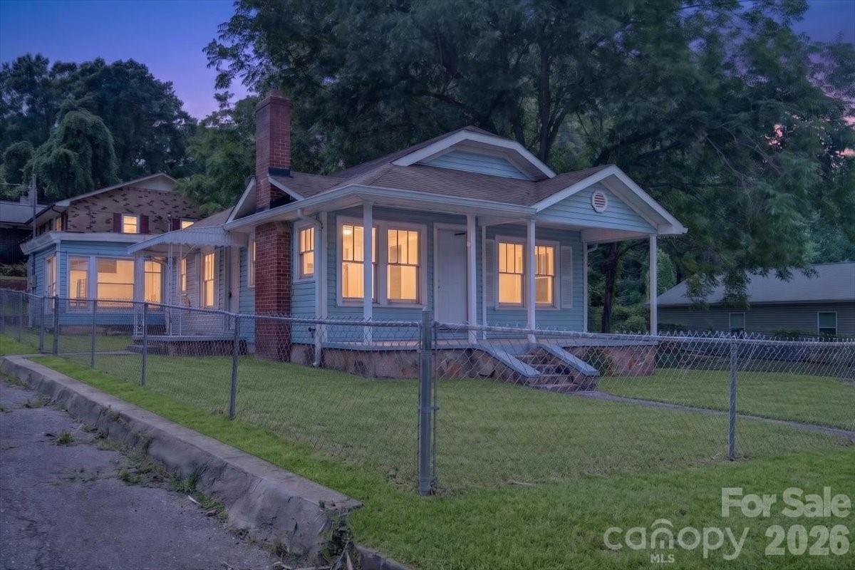 401 Pryor Street